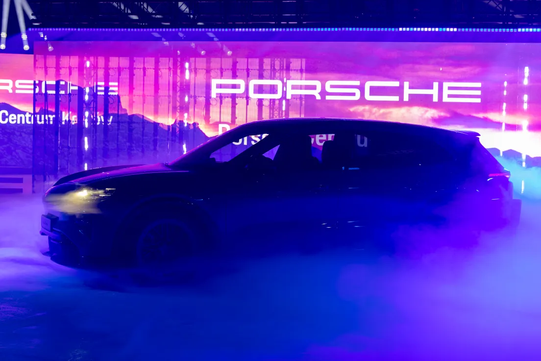 Porsche Cayenne Electric zadebiutowało na tafli lodu