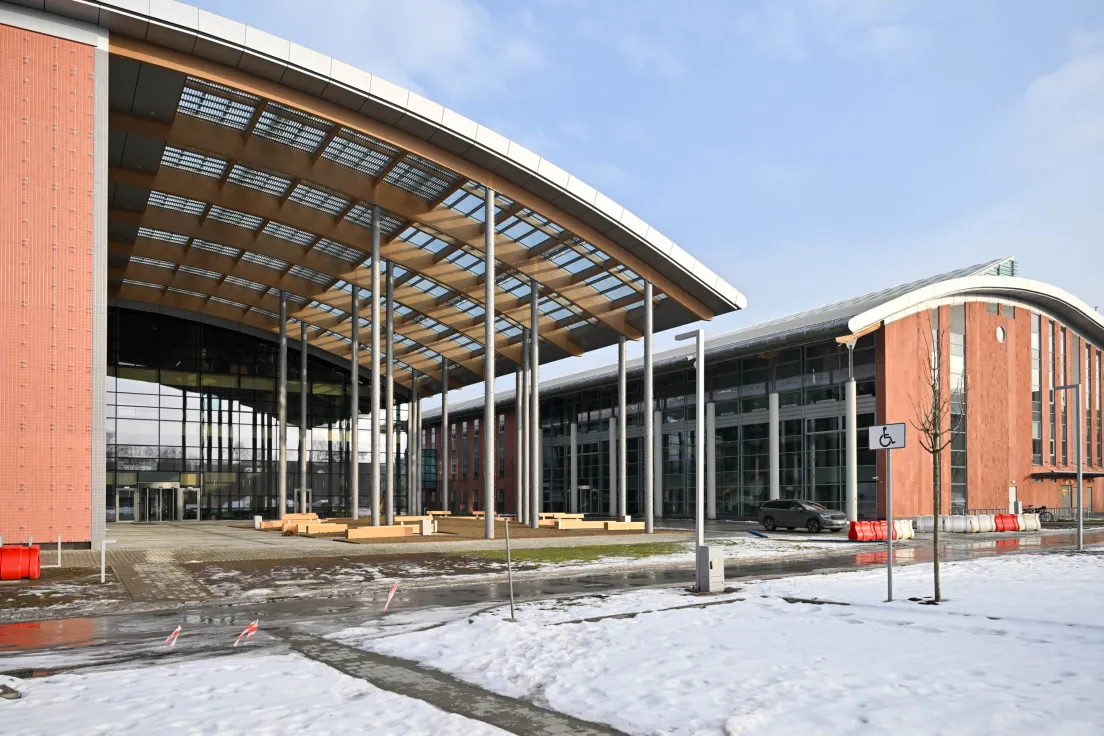 Nowy budynek kampusu Uniwersytetu Papieskiego