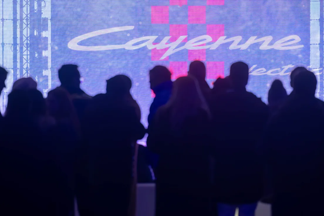 Porsche Cayenne Electric zadebiutowało na tafli lodu
