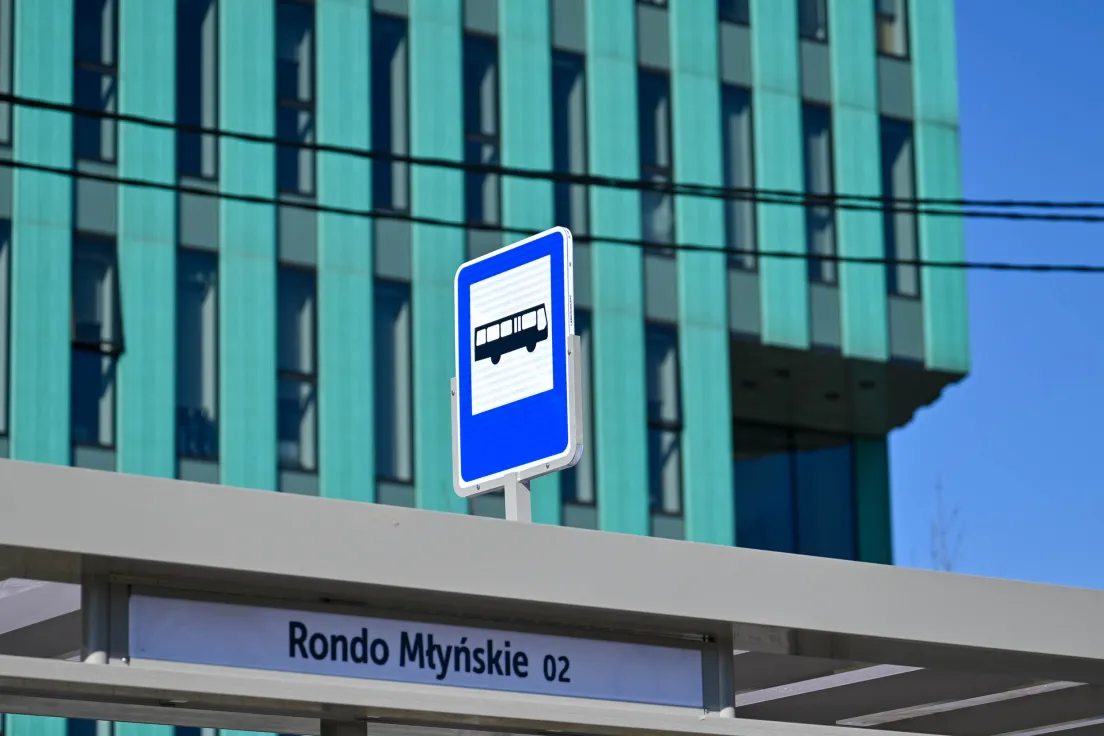 Wiata przystankowa na rondzie Młyńskim