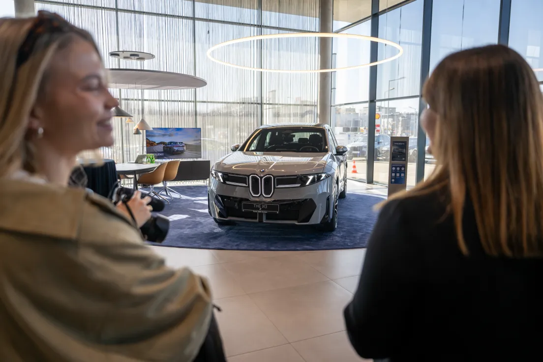Premiera elektrycznego BMW iX3 w salonie M-Cars na Conrada