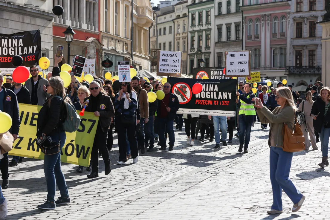 Protest przeciwko budowie trasy S7