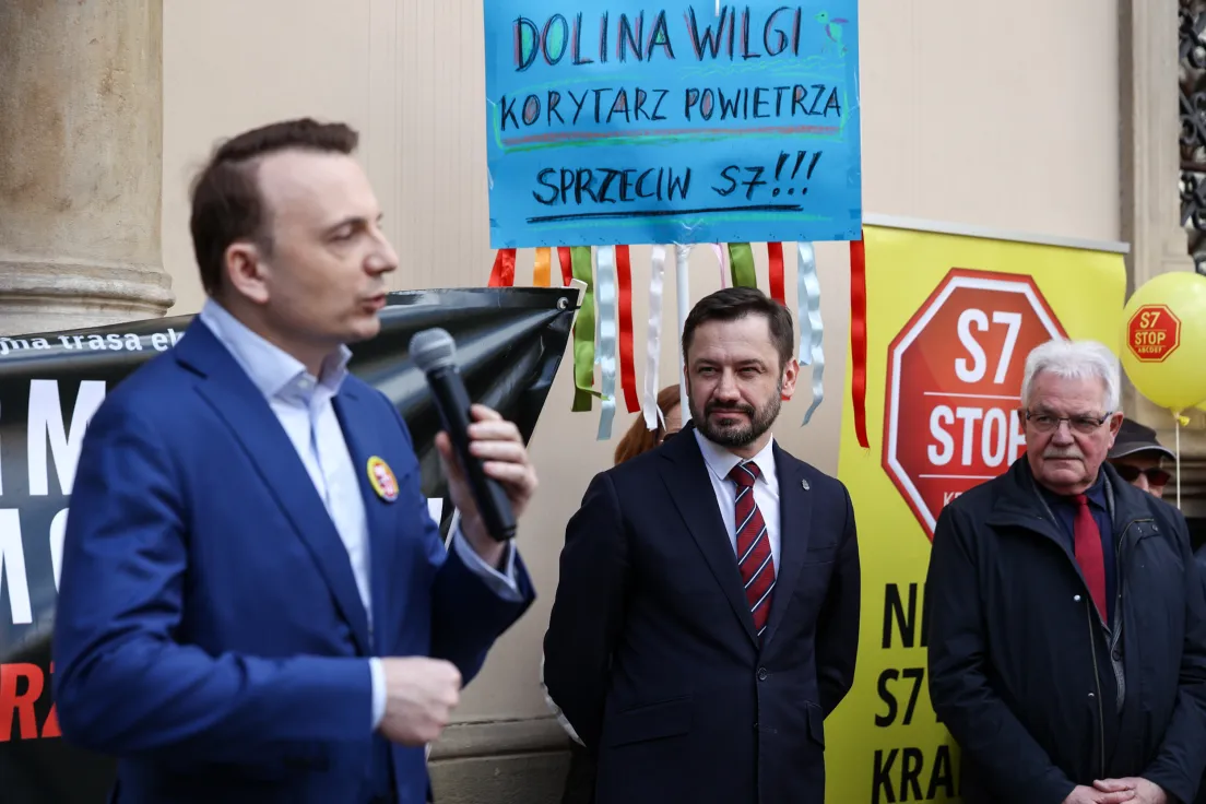Protest przeciwko budowie trasy S7