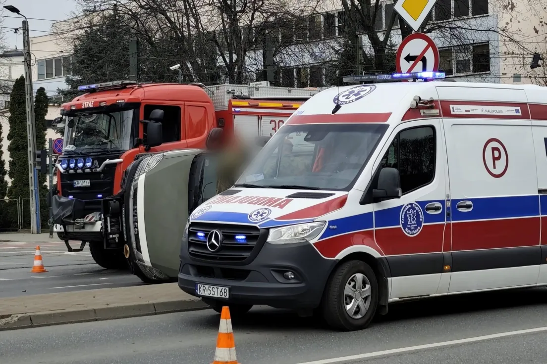 Wypadek na skrzyżowaniu Zakopiańskiej i Rzemieślniczej