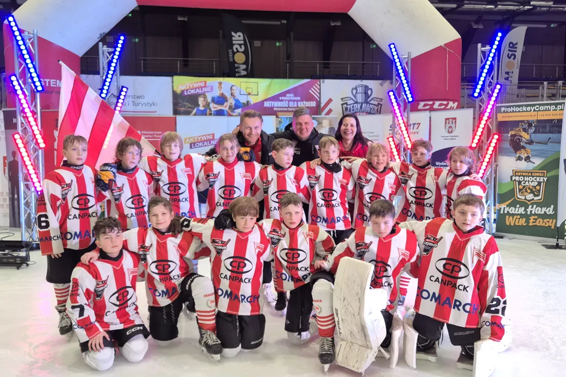 Drużyna Akademii Hokeja Cracovia Canpack