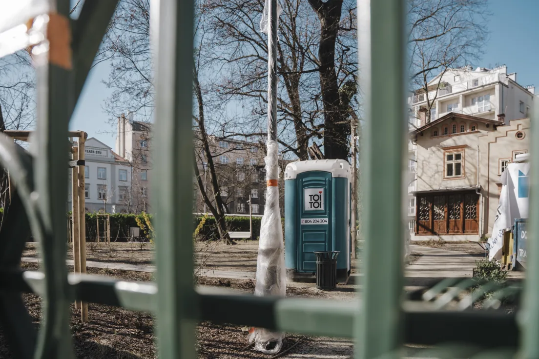 Wyremontowana Kossakówka i zmieniająca się przestrzeń wokół niej