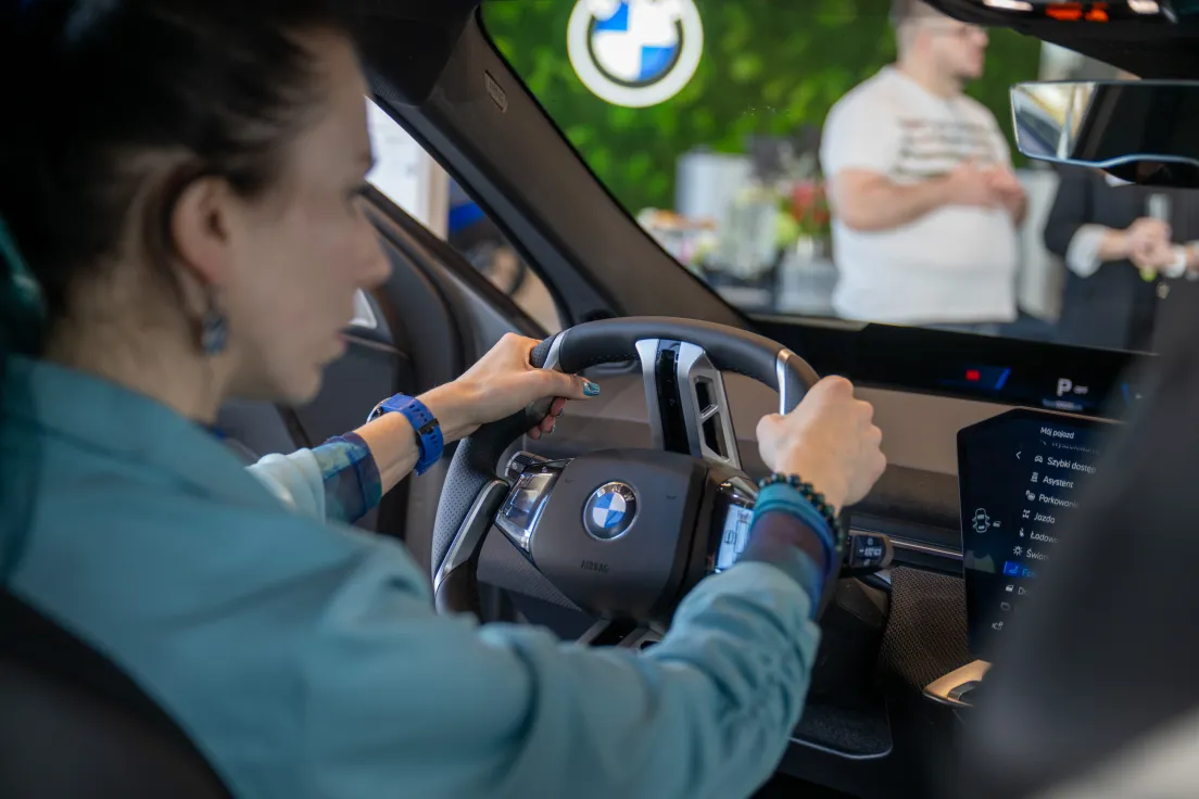 Premiera elektrycznego BMW iX3 w salonie M-Cars na Conrada