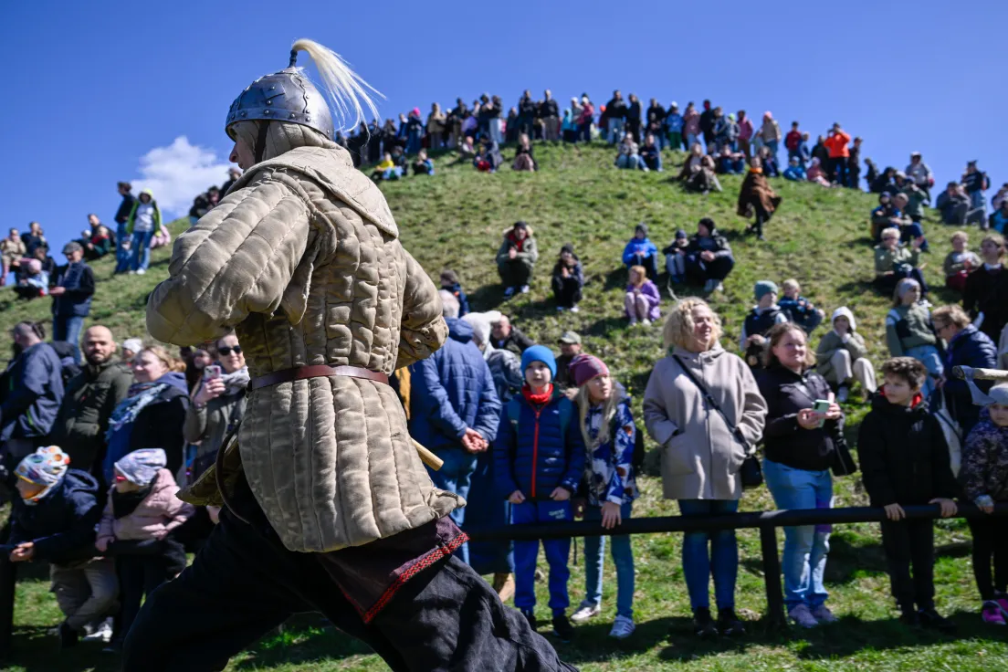 Tradyjce święto Rękawki pod kopcem Krakus na Podgórzu