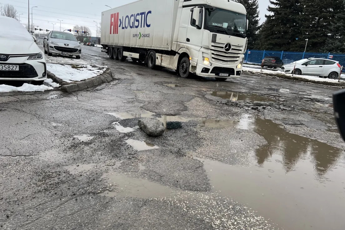 Skrzyżowanie ulic Obrońców Modlina i Brandla