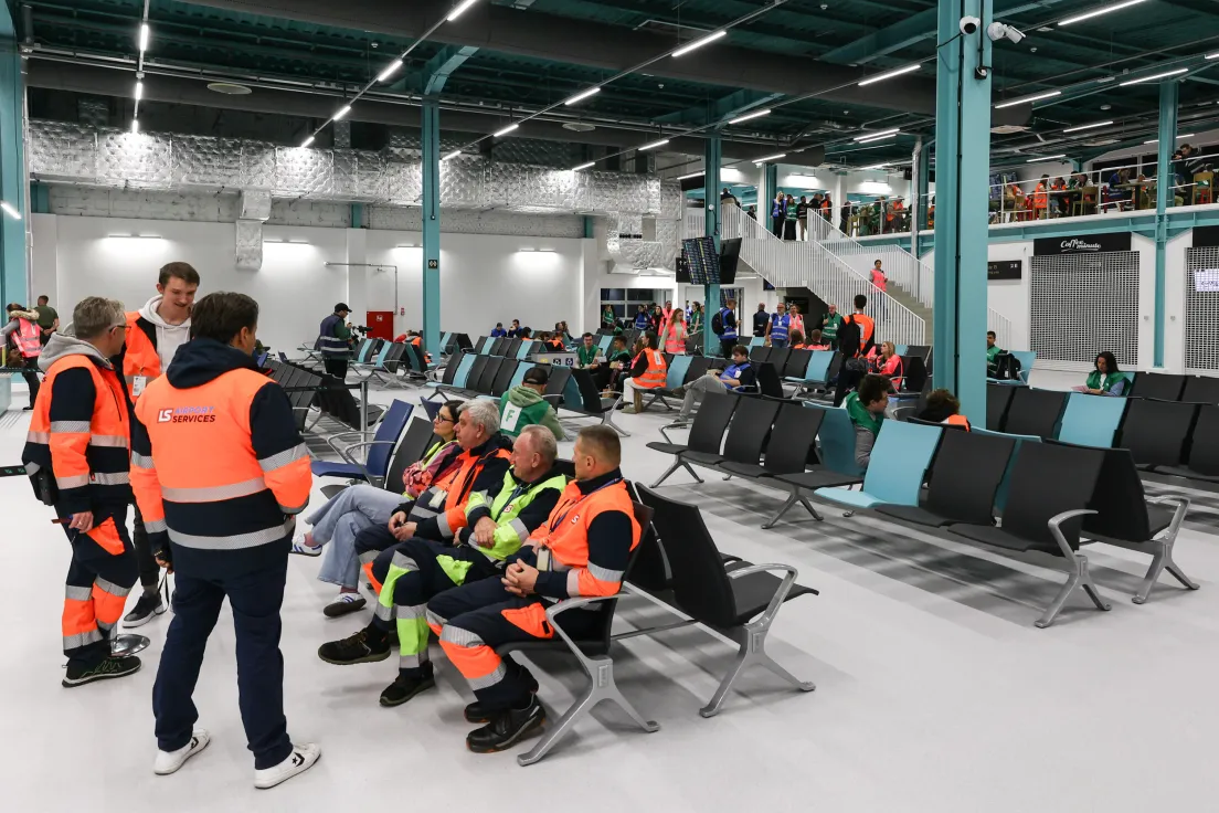 Testy tymczasowej poczekalni przedodlotowej Pre-Boarding Zone w Kraków Airport