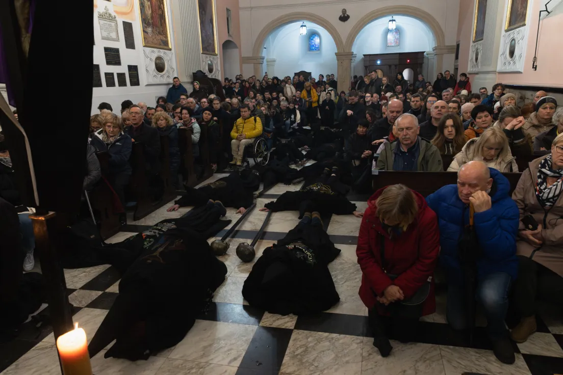 Nabożeństwo Arcybractwa Męki Pańskiej u Franciszkanów