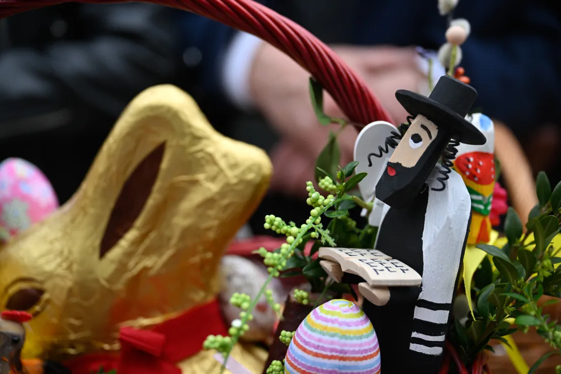 Święcenie pokarmów w Święta Wielkanocne na Rynku Głównym