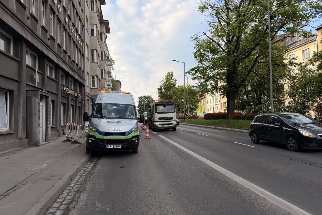 Awaria wodociągu na Alejach Trzech Wieszczów