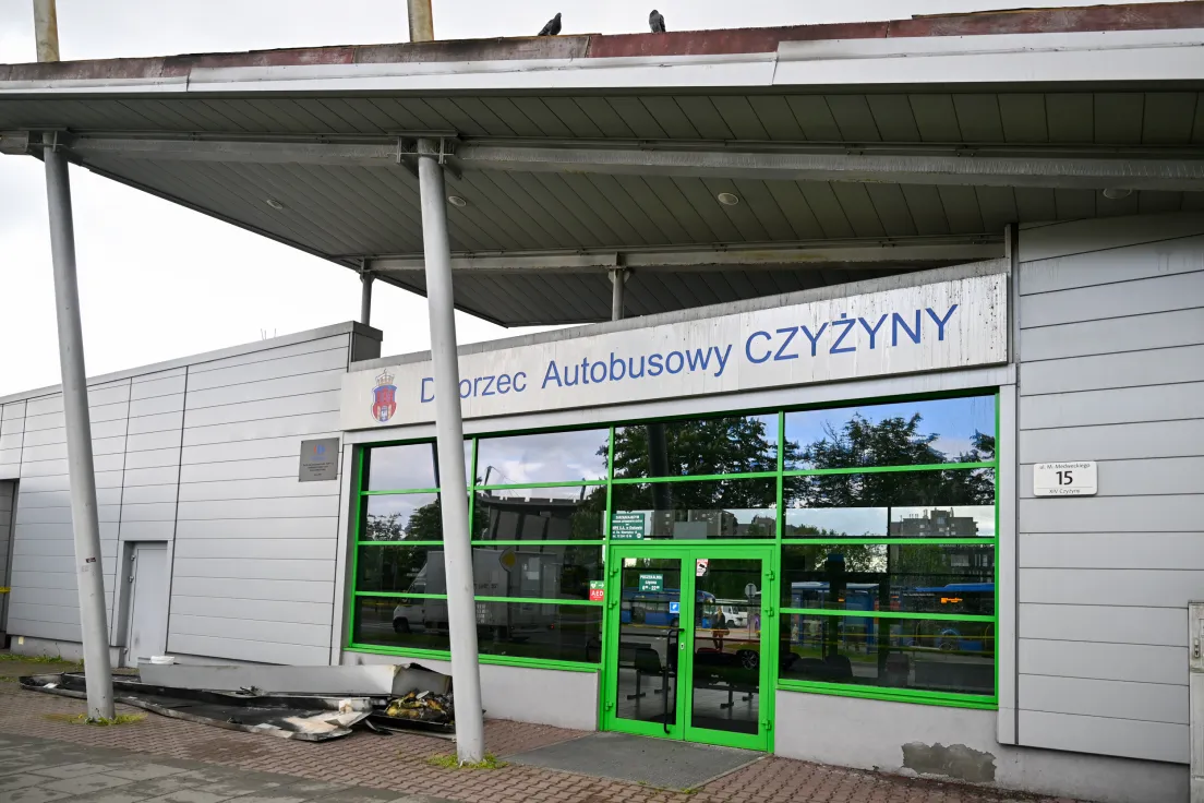 Spalony dworzec autobusowy na Czyżynach