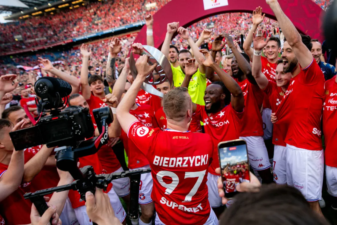Celebracja Wisły Kraków po zwycięstwie w I lidze