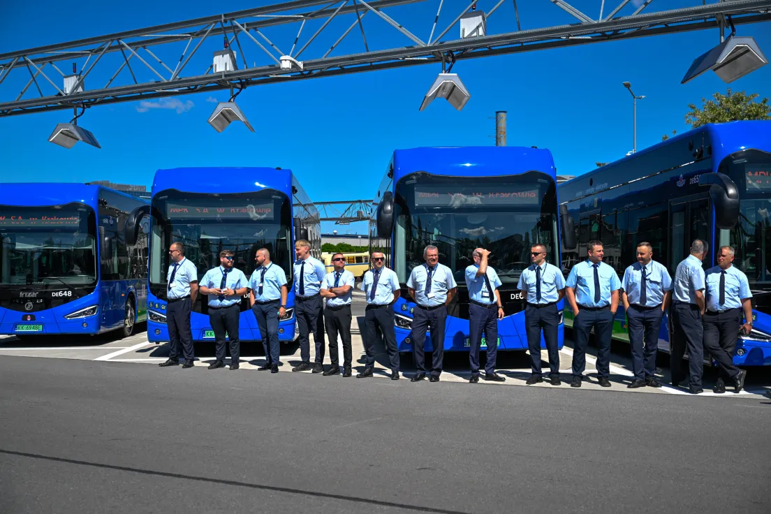Prezentacja nowych autobusów elektrycznych Irizar