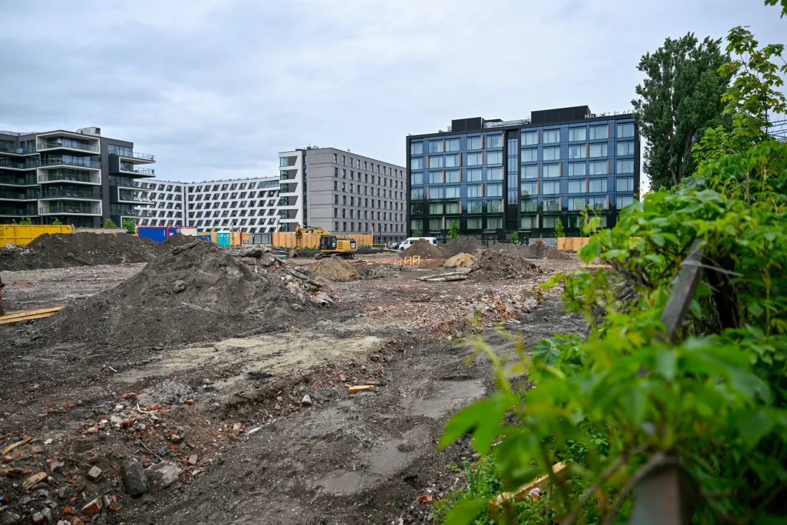 Prace budowlane przy Błoniach obok stadionu miejskiego