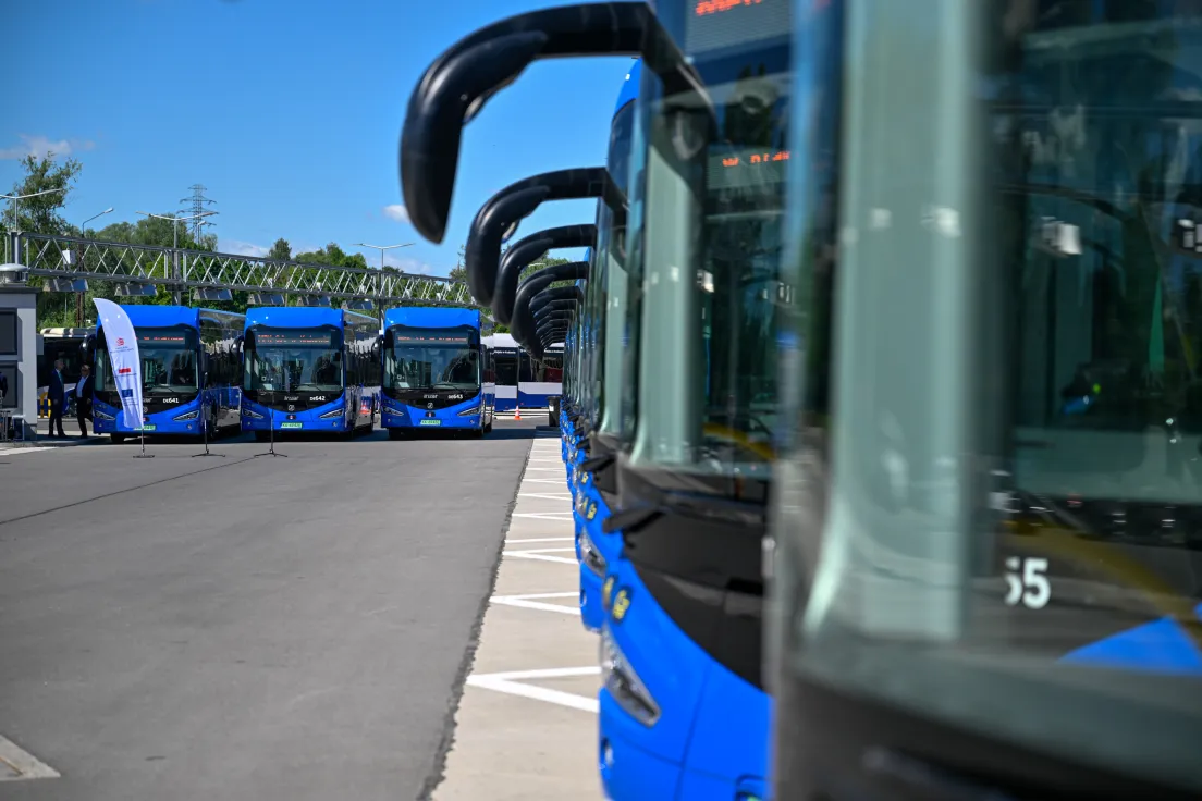 Prezentacja nowych autobusów elektrycznych Irizar