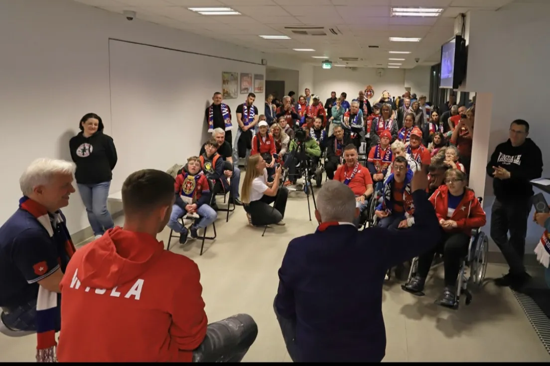 Spotkanie z kibicami Fundacji Otwarte Ramię Białej Gwiazdy