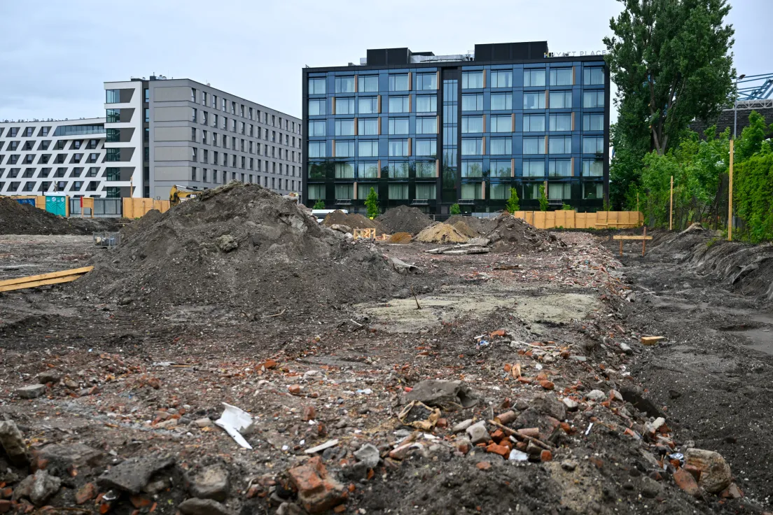 Prace budowlane przy Błoniach obok stadionu miejskiego