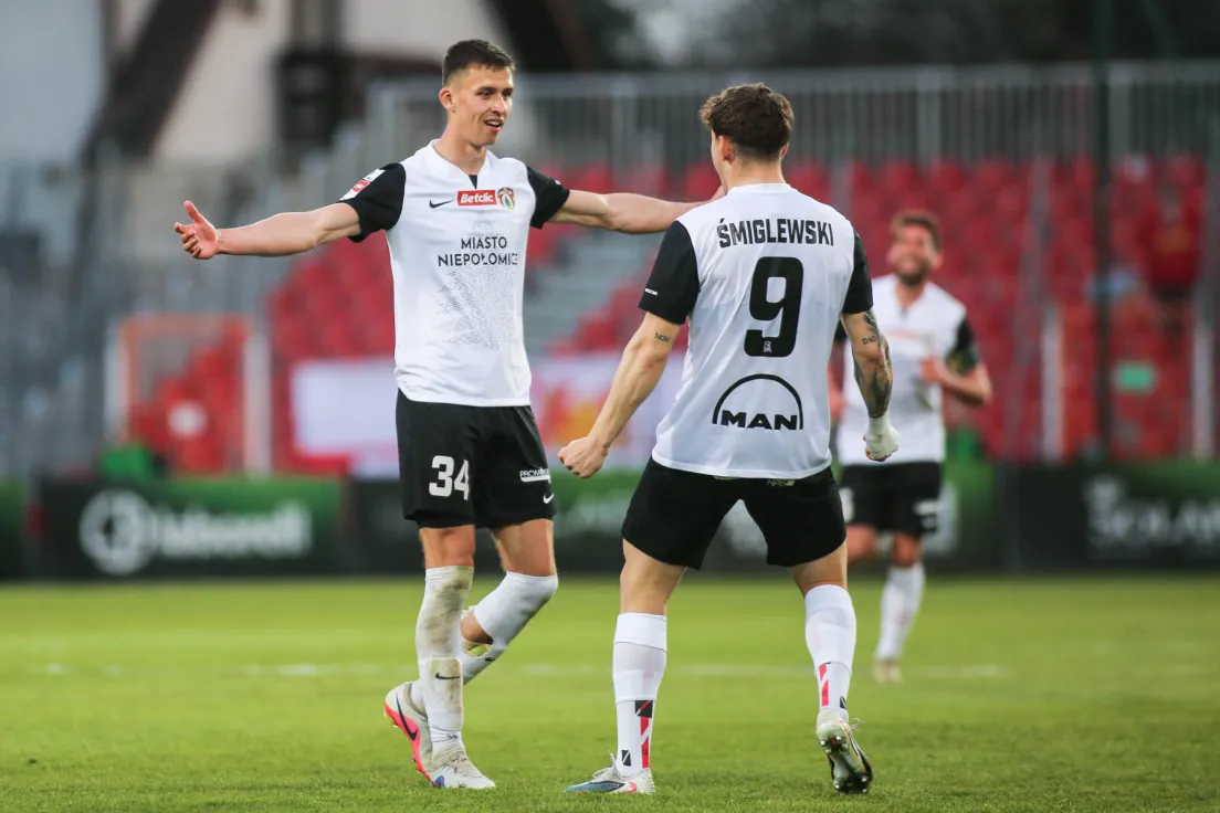 Mecz Puszcza Niepołpomice - Znicz Pruszków