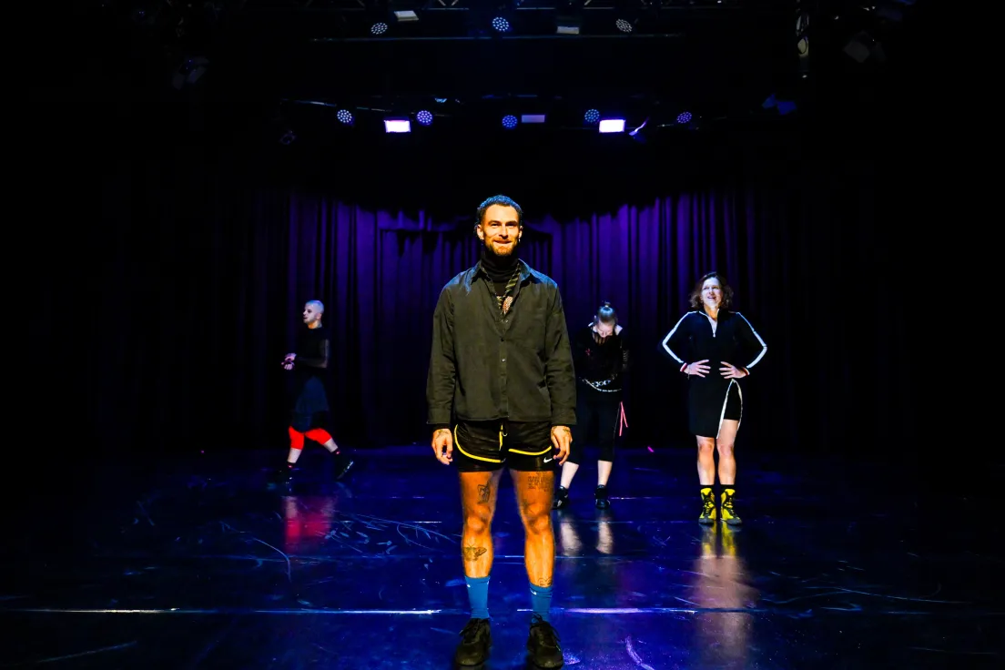 Spektakl „SWEAT” w Teatrze Groteska