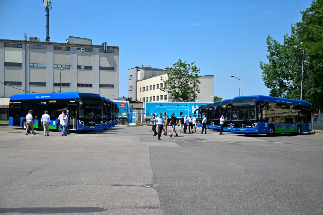 Przekazanie nowych autobusów wodorowych dla MPK