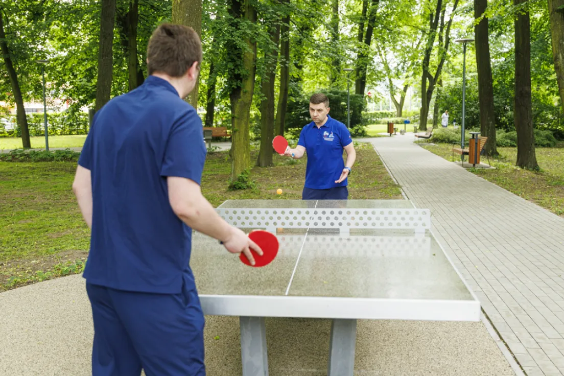 Park przy Małopolskim Szpitalu Rehabilitacyjnym w Krzeszowicach