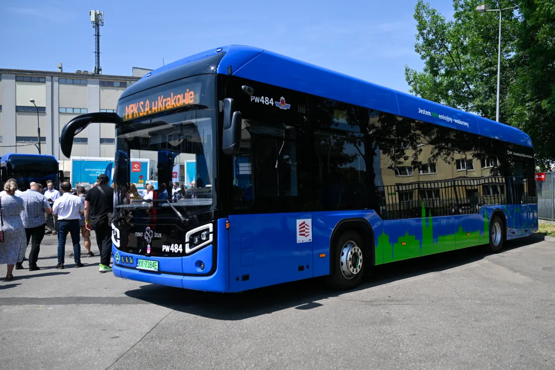 Przekazanie nowych autobusów wodorowych dla MPK