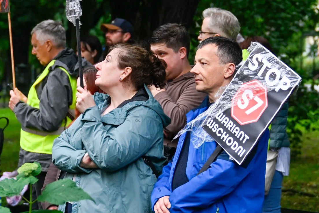 Protest mieszkańców przeciwko planowanej budowie trasy S7