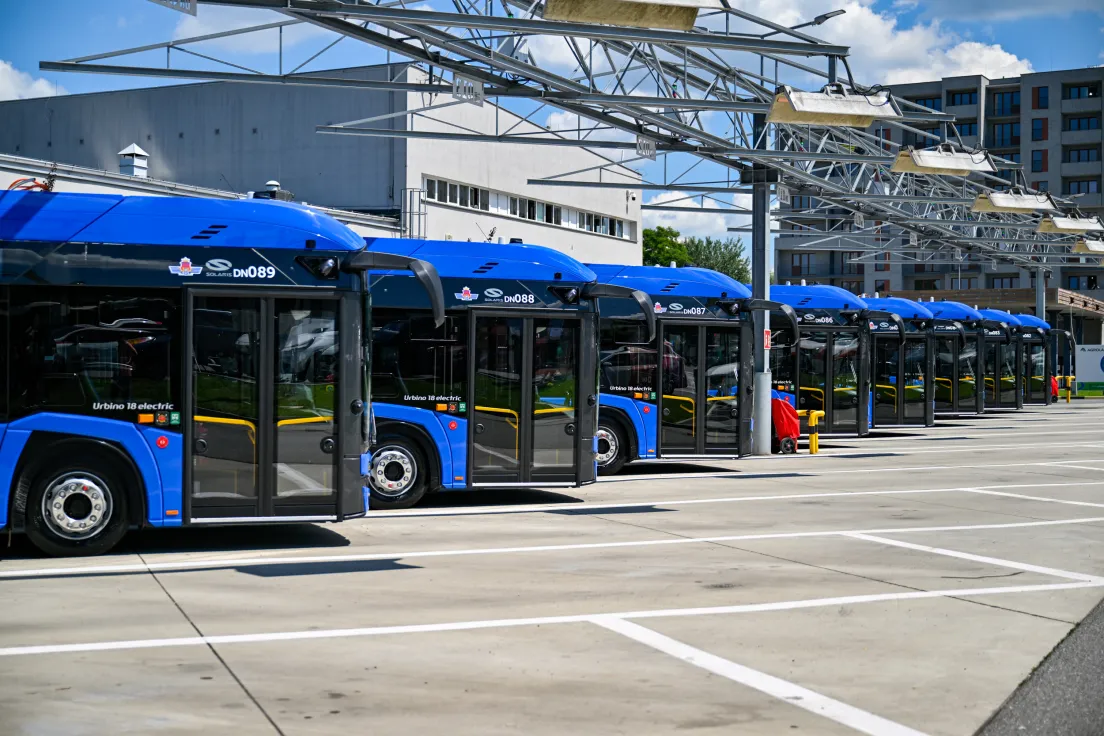 Przekazanie 15 nowych autobusów elektrycznych Solaris dla MPK