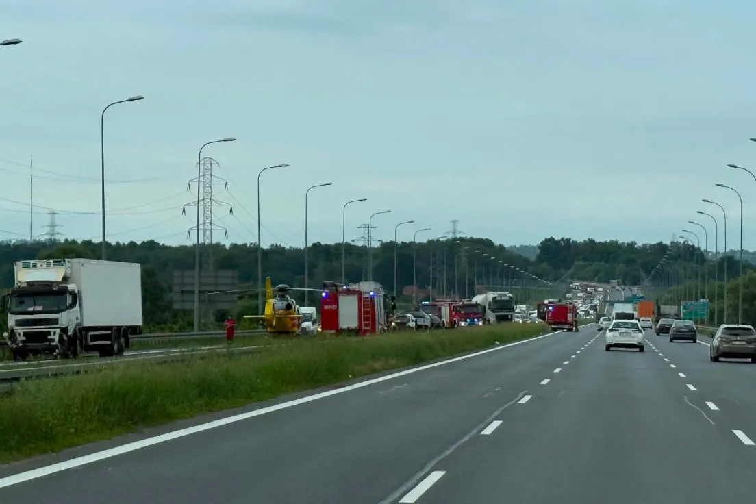 Zderzenie kilku pojazdów na S7