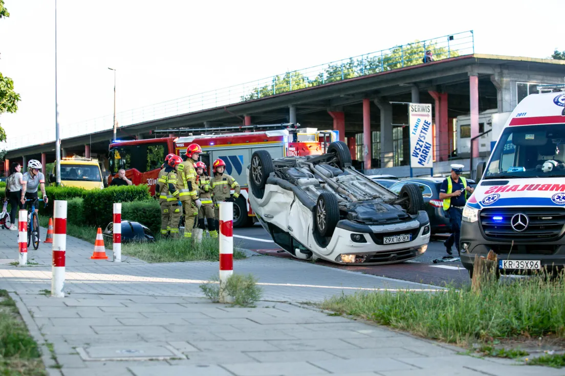 Dachowanie na Ofiar Dąbia w Krakowie