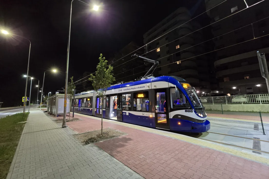 Testowy przejazd tramwaju nową linią do Mistrzejowic
