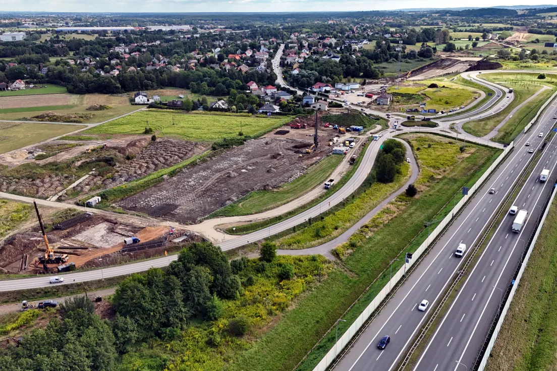 Wzmacnianie gruntu i prace ziemne obokk stacji Podłęże Balachówka