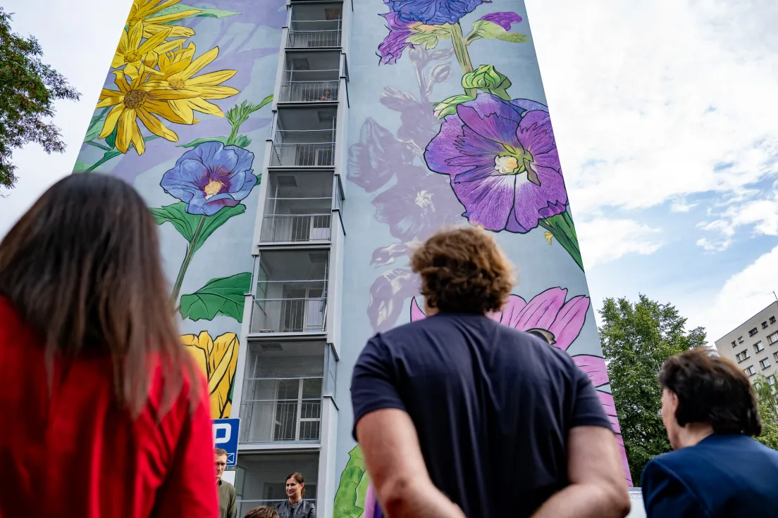 Nowy mural na bloku przy ul. Spółdzielców 13
