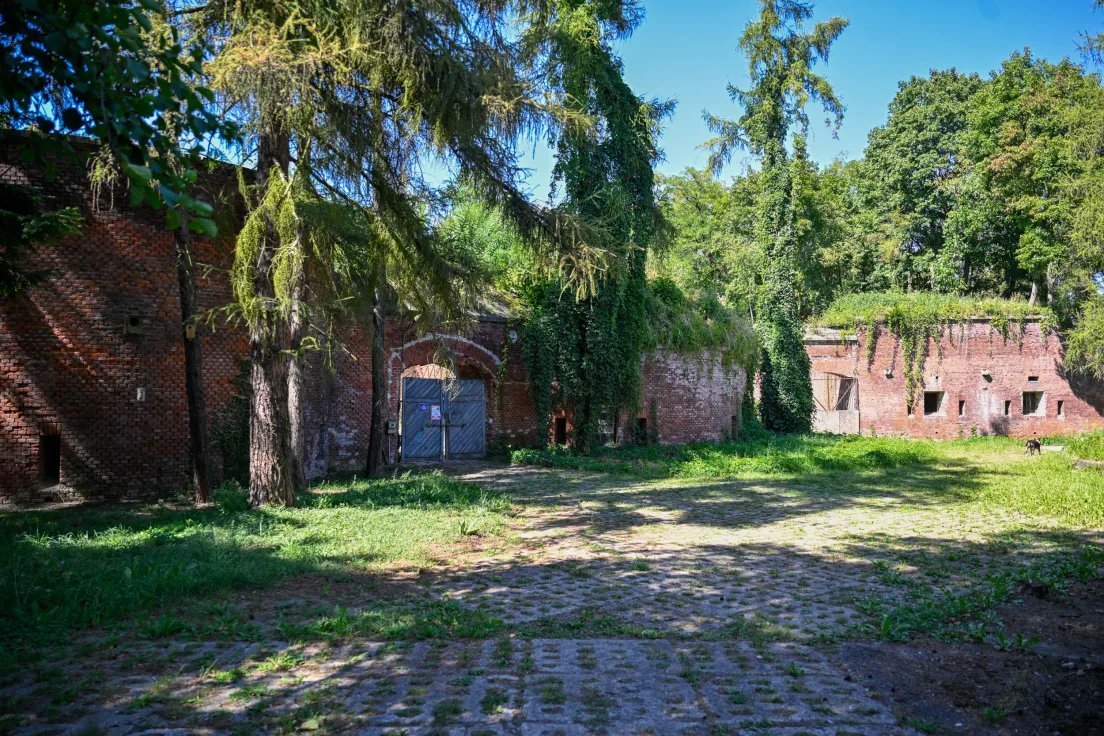 Fort redutowy nr 7 "Zarzeka" - Twierdza Kraków przy ul. Rydla