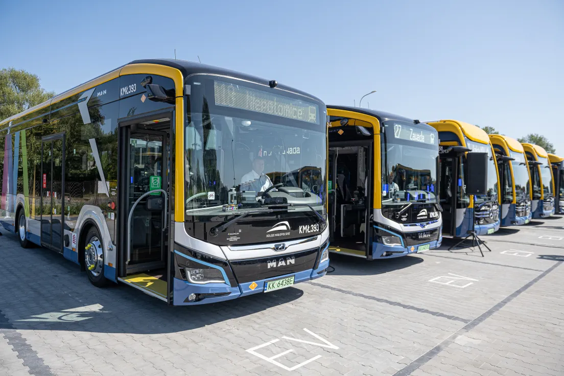 Nowe autobusy Małopolskich Linii Dowozowych