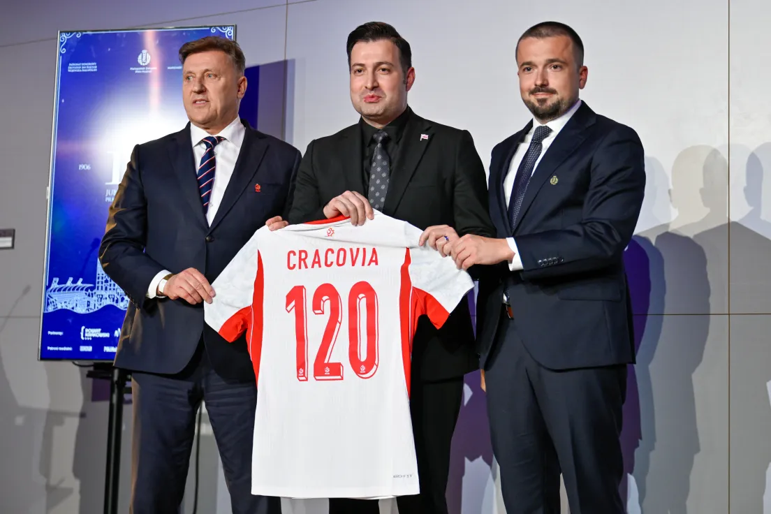 Gala piłkarska MZPN. Od lewej: Cezary Kulesza, Murat Colak, Bartosz Ryt