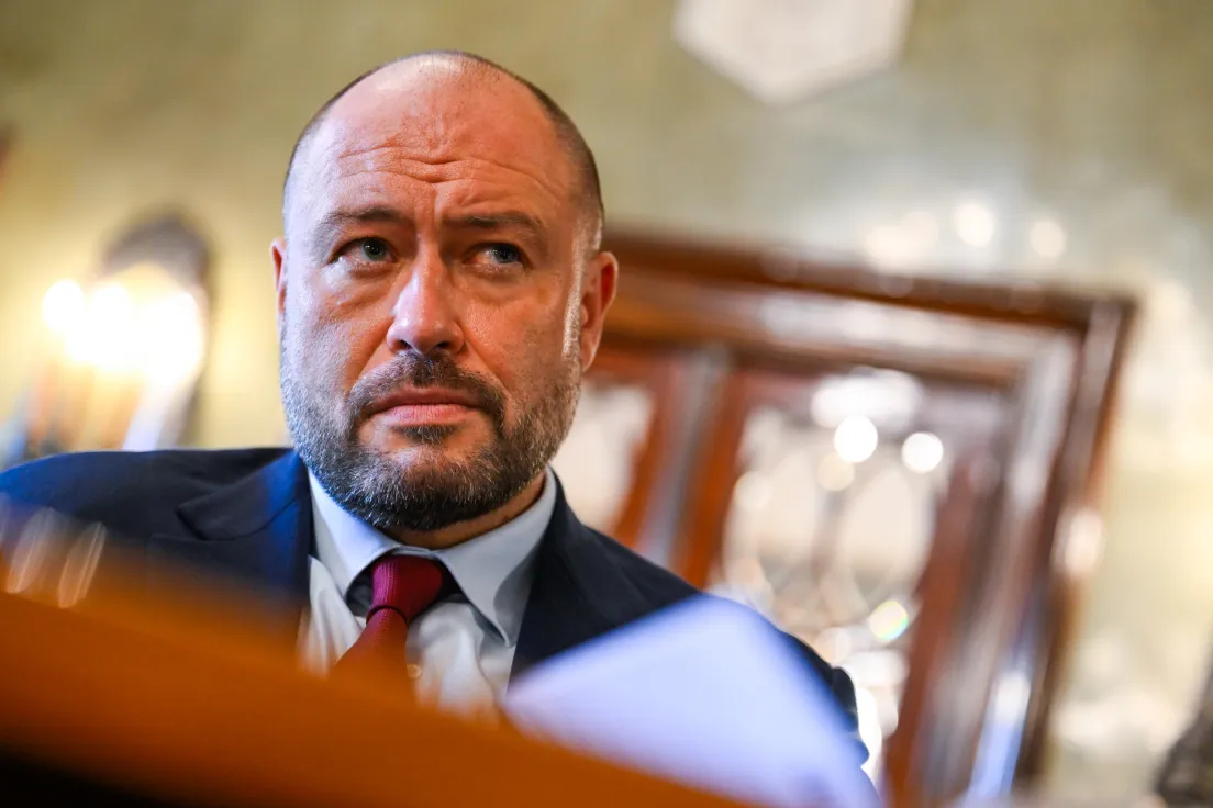 Wręczenie medalu Cracoviae Merenti dla portu lotniczego Balice podczas uroczystej sesji rady miasta