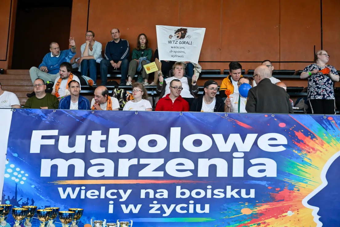 Zróbmy sobie Kraków zawody piłkarskie w Hali Cracovii