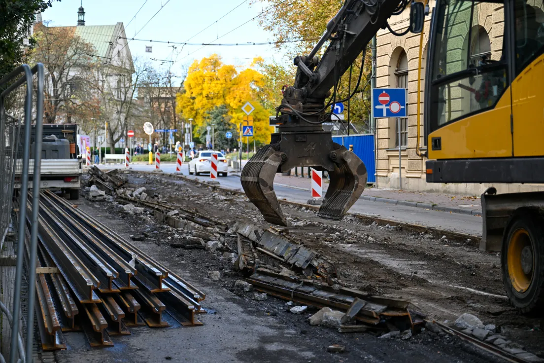 Remont torowiska na ul. Stradomskiej i św. Gertrudy