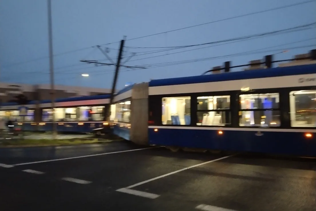 Wykolejenie tramwaju w Łagiewnikach