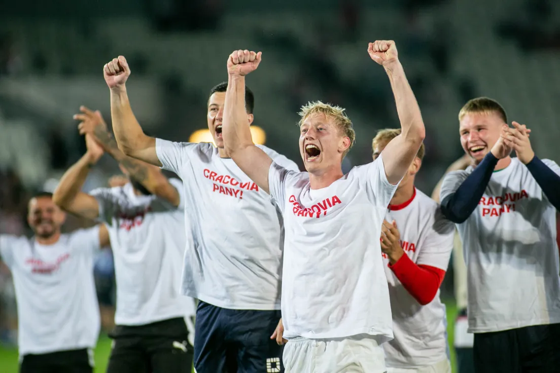 Oskar Wójcik (na pierwszym planie z prawej)