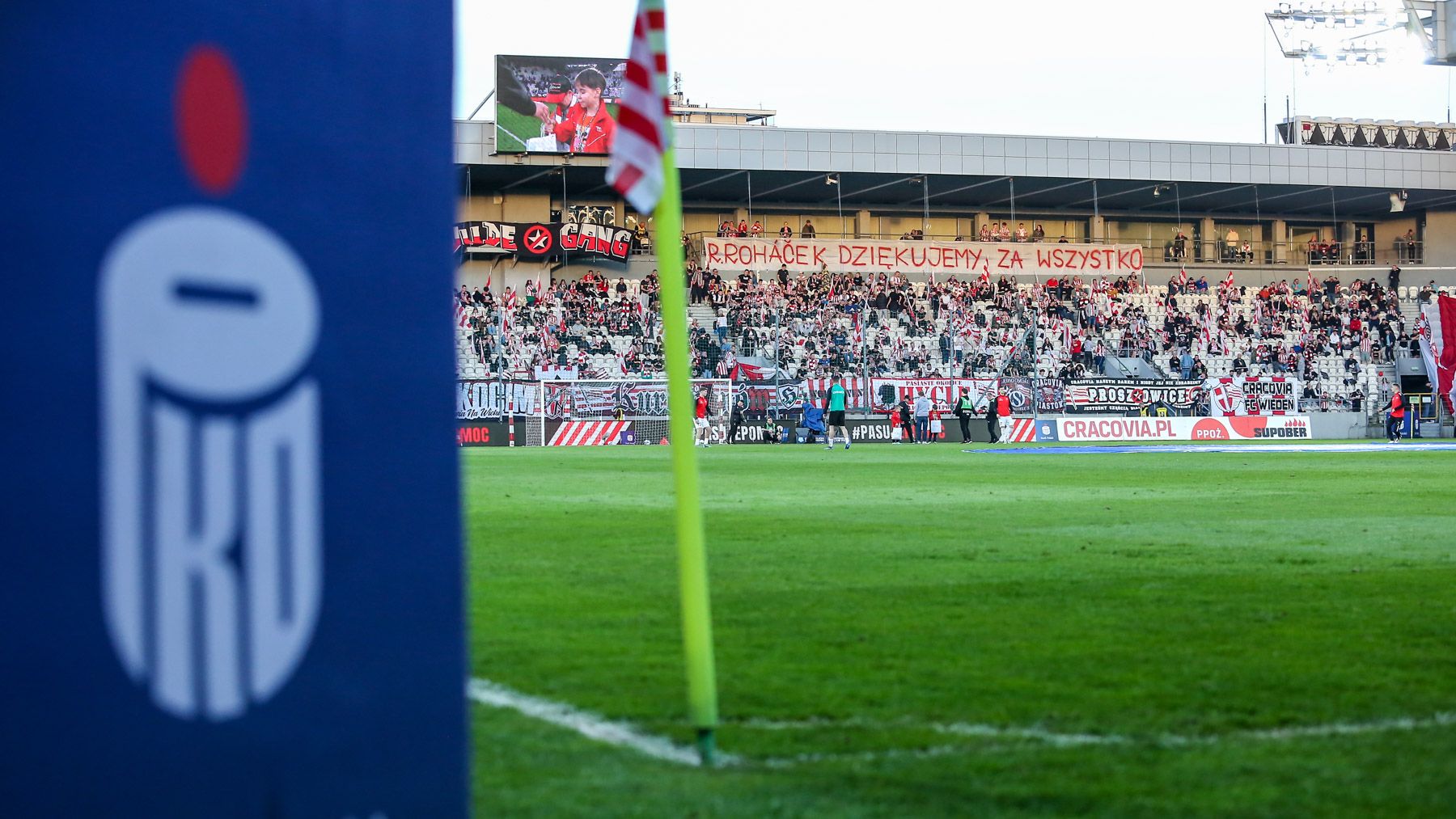 Transparent na stadionie Cracovii podczas meczu z ŁKS-em Łódź. Fot: Mateusz Kaleta/LoveKraków.pl