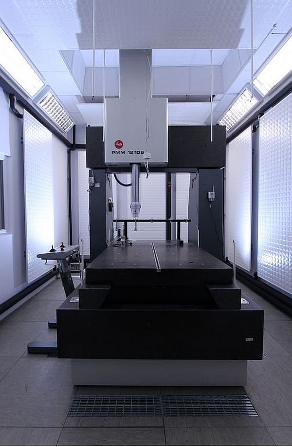 Referencyjna współrzędnościowa maszyna pomiarowa Leitz PMM 12106 z Laboratorium Metrologii Współrzędnościowej PK